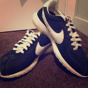 Nike Black Casual Sneakers/Sport Shoes Classic